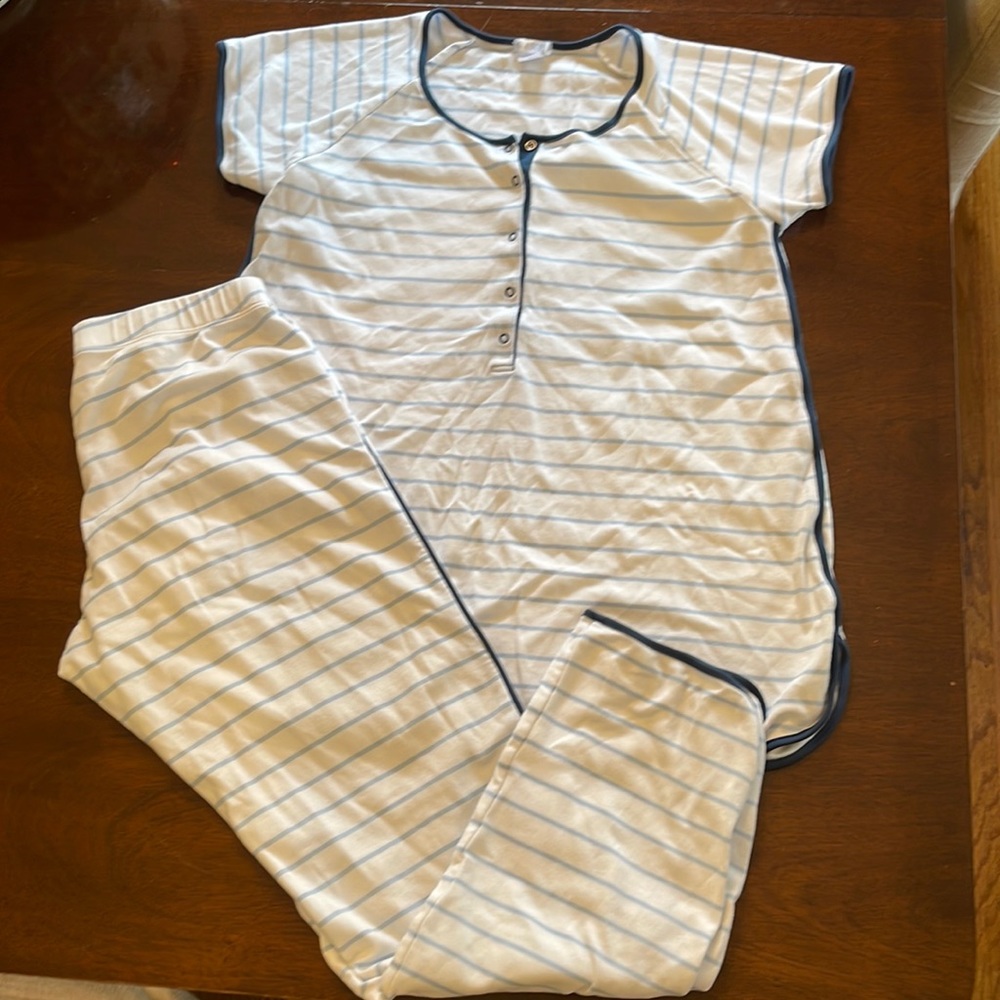 Lake pajamas maternity top and pants set XS - like new